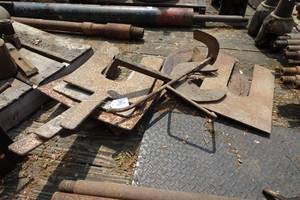lot 504 image: Assorted Auger Forks for Drilling