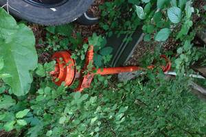 lot 113 image: NEW Heavy Duty Axle