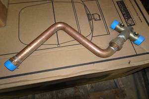 lot 120 image: NEW T-Valve with Pipe