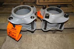 lot 122 image: 2 NEW Dresser Style 38 Couplings