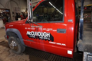 lot 1S image: 1995 Chevrolet 3500 Drilling Service Truck