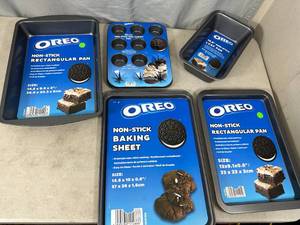 New Oreo Branded Metal Baking Pans