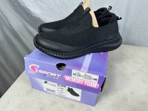 New Skechers Memory Foam Shoes - Size 5 12