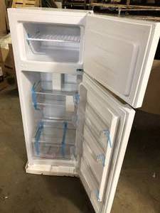lot 25 image: Magic Chef 7.3 cu. ft. 2-Door Mini Fridge in White with Freezer    Customer Returns See Pictures