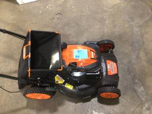 lot 5 image: YARDMAX 22-in Self-propelled Gas Lawn Mower Damaged  Customer Returns  See Pictures