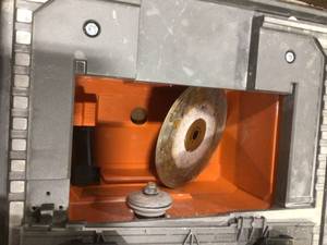 lot 46 image: RIDGID 6.5 Amp Corded 7 in. Table Top Wet Tile Saw  Customer Returns  See Pictures