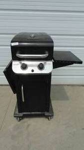 lot 23 image: L.P. Char-Broil Grill