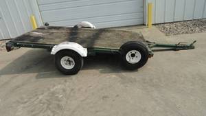 lot 2 image: Utility Trailer Green