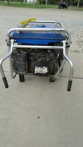 lot 3 image: Yamaha Generator