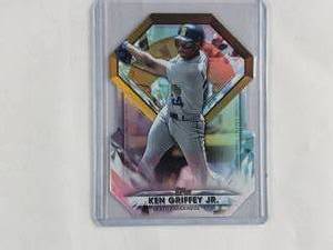 Ken Griffey Jr. Die-Cut Foil Topps No. DGDC-71