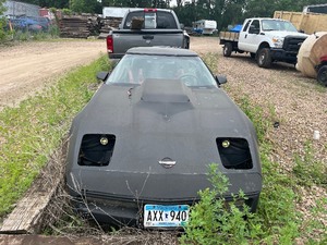 lot 1 image: 1988 Chevrolet Corvette