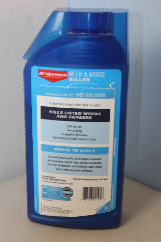 lot 44 image: NEW - BIOADVANCED 32 oz. Super Concentrate Weed And Grass Killer 687073041958 MSRP $20.97