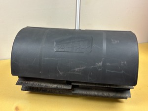 lot 5 image: Milwaukee 22 Rubber Paddle Attachment