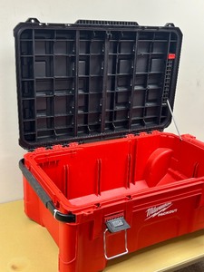 lot 14 image: Milwaukee 38 Rolling Modular Tool Chest