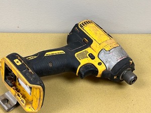 lot 74 image: DeWalt 20Volt Brushless 14-Impact Hex Driver