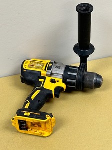 lot 76 image: DeWalt DCD996 Cordless 12 Hammer Drill  Driver