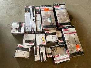 lot 22 image: Lot of Delta Bathroom  Items Customer Returns See Pictures
