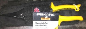 lot 312 image: Fiskars Straight Cut Aviation Snip  New.