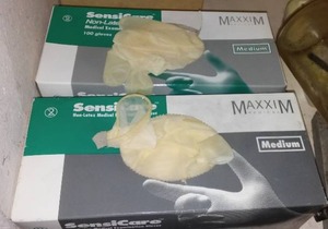 lot 315 image: Latex Gloves  Med. (2 Boxes)
