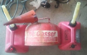 lot 426 image: Gas Cans (3)
