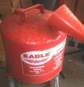 lot 431 image: Eagle 5 Gal. Metal  Gas Can.