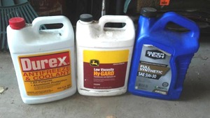 lot 461 image: Antifreeze, Hydraulic Oil, Synthetic Oil (3)