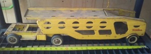 lot 474 image: Tonka Car Transport.