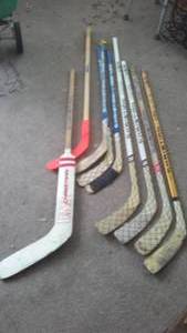 lot 700 image: Hockey Sticks (9)