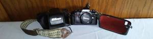 lot 524 image: Nikon N2000 Camera.
