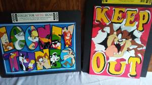lot 545 image: Looney Tunes And Taz Metal Wall Dcor.