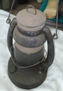 lot 805 image: Lantern Embury Mfg. Co. Air Pilot.