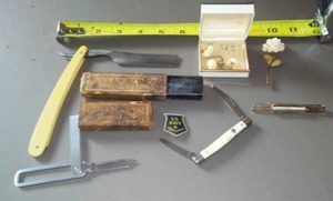 lot 579 image: Straight Edge Razor, Knives And More