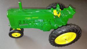 lot 848 image: John Deere Diecast.