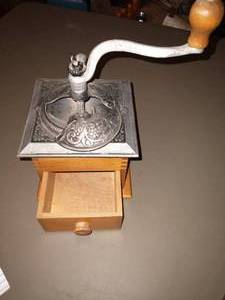 lot 879 image: Coffee Grinder,