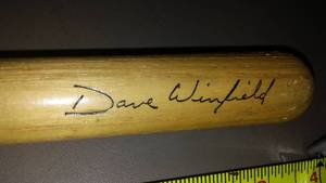 lot 687 image: Dave Winfield Mini Bat. Nice