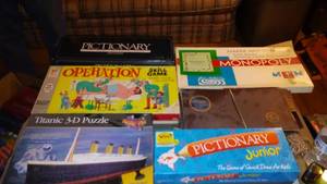 lot 968 image: Games And Puzzle