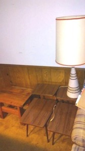 lot 982 image: Accent End tables (3)