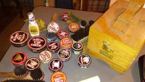 lot 985 image: Shoeshine Box And Contents.