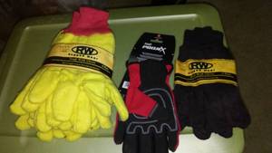 lot 52 image: Mens Gloves NEW