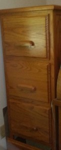 lot 67 image: Custom Made 4 Drawer File Cabinet. Oak. Like new