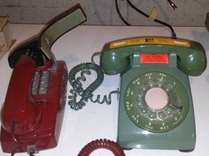 lot 13 image: Vintage Phones (2)
