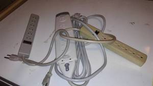 lot 31 image: Power Strips  (3).