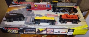 lot 38 image: Lionel Micro Racers Express.