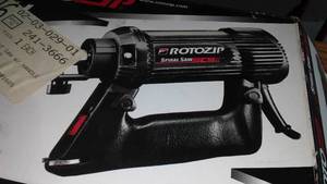 lot 98 image: Roto Zip, New In Box.