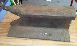 lot 104 image: Anvil 12 Inch. Railroad Track.