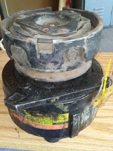 lot 106 image: Air Conditioner Pump Automotive.