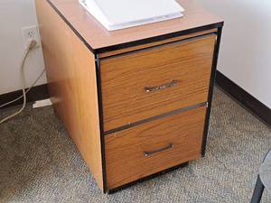 lot 508 image: Wood File Cabinet 2-drawer