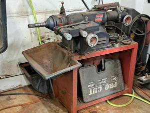 lot 407 image: Ammco Pro Cut Brake Lathe 4000
