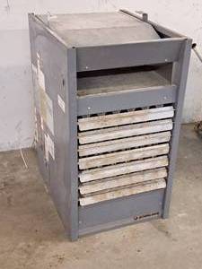 lot 419 image: Sterling Commercial 150000-BTU Gas Heater QVF-150