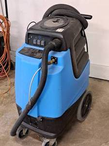 lot 429 image: Mytee Products 120-PSI 1200W Single 3 Stage Upholstery Cleaner HP120